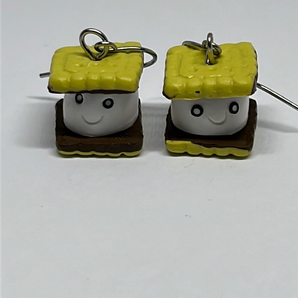 Earrings S'mores camping